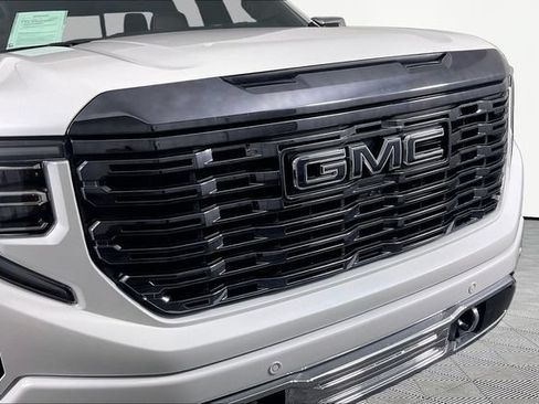 Used 2024 GMC Sierra 1500 Denali Ultimate AWD/4WD image 31