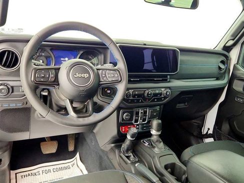 Used 2024 Jeep Wrangler Unlimited Rubicon 4xe AWD/4WD image 12