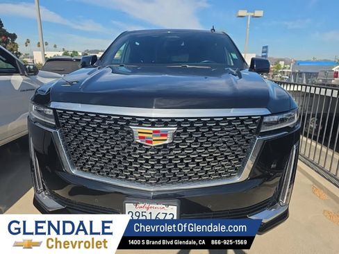 Used 2024 Cadillac Escalade ESV Luxury AWD/4WD image 7