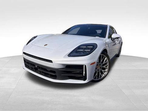 Used 2025 Porsche Panamera w/ Premium Package RWD image 9