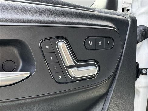 Used 2020 Mercedes-Benz Sprinter 2500 image 14