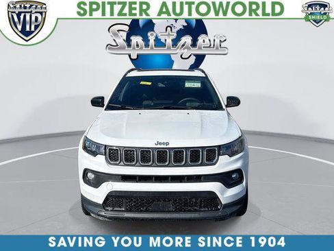 Used 2023 Jeep Compass Latitude w/ Sun and Sound Group image 3