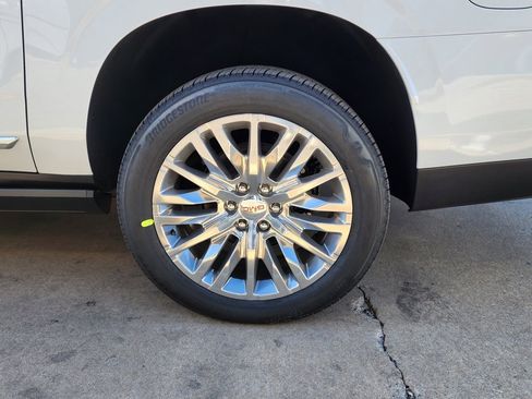 New 2026 GMC Yukon XL Denali w/ Sun & Power Step Package image 62