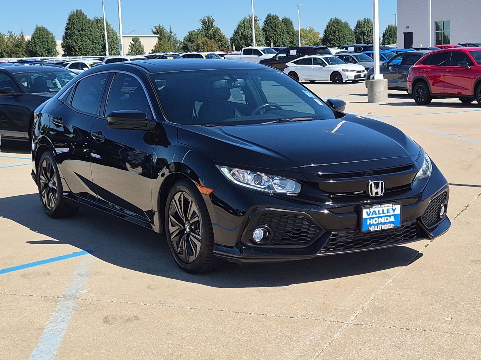 Used 2018 Honda Civic EX-L image 4