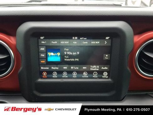 Used 2021 Jeep Wrangler Unlimited Rubicon AWD/4WD image 18