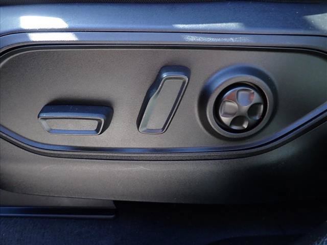 Used 2024 Jeep Grand Cherokee L Laredo AWD/4WD image 16