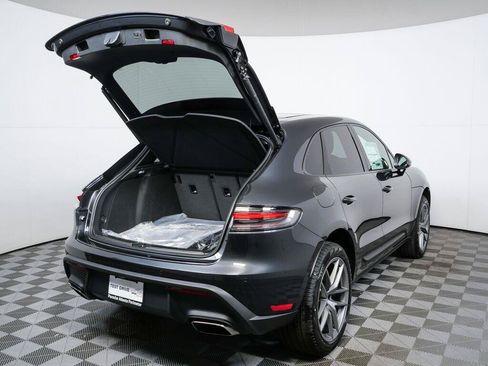 Used 2026 Porsche Macan AWD/4WD image 27