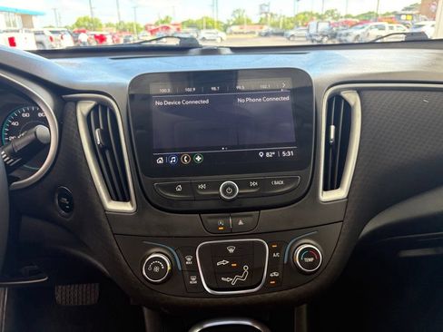 Used 2021 Chevrolet Malibu RS FWD image 7