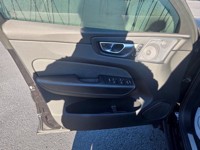 Used 2023 Volvo XC60 T8 Polestar AWD/4WD image 17
