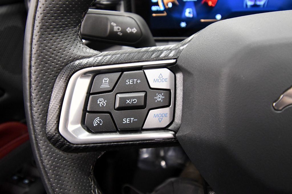 Used 2025 Ford Mustang GT Premium RWD image 17