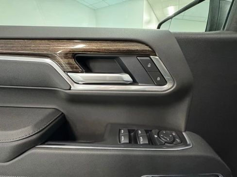 New 2026 GMC Sierra 1500 Elevation image 14