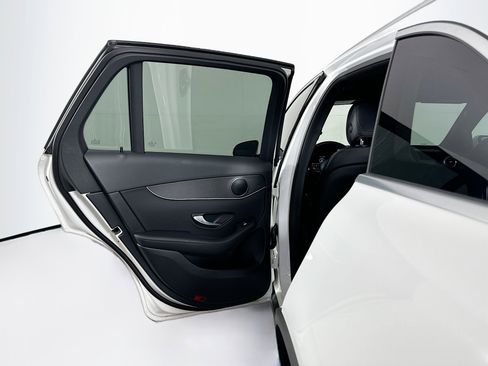 Used 2022 Mercedes-Benz GLC 300 4MATIC w/ Driver Assistance Package image 28