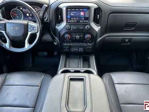 Used 2022 Chevrolet Silverado 3500 LTZ w/ LTZ Plus Package image 16