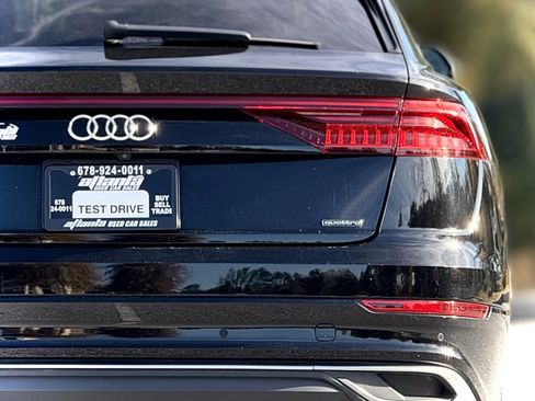 Used 2019 Audi Q8 Premium w/ Convenience Package image 16