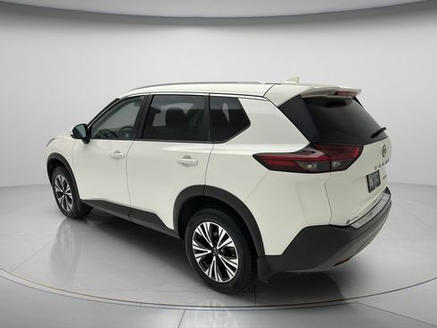 Used 2023 Nissan Rogue SV w/ SV Premium B Package AWD/4WD image 4
