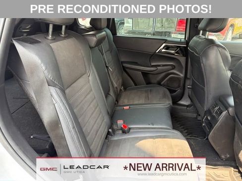 Used 2023 Mitsubishi Outlander SE Black Edition AWD/4WD image 14