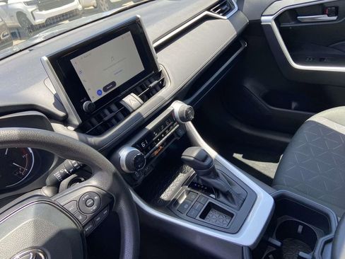 Used 2025 Toyota RAV4 XLE w/ Convenience Package FWD image 29