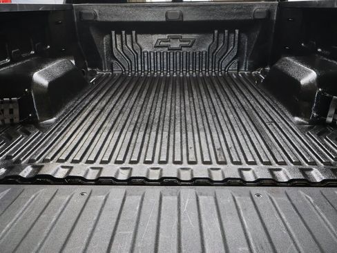 Used 2022 Chevrolet Silverado 1500 LT image 14