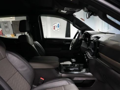 Used 2024 Chevrolet Silverado 1500 ZR2 image 20