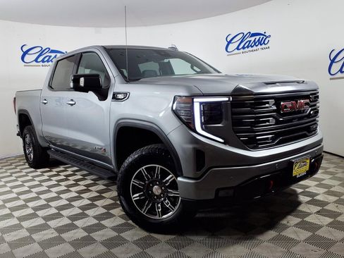 Used 2024 GMC Sierra 1500 AT4 w/ Technology Package image 1