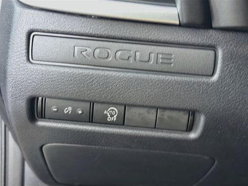 Used 2023 Nissan Rogue S FWD image 16