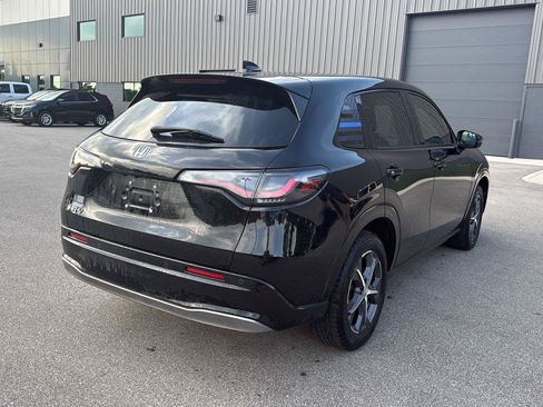 Used 2023 Honda HR-V EX-L image 3