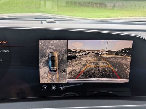 Certified 2024 Cadillac Lyriq Tech w/ Driver Assist Package RWD image 21