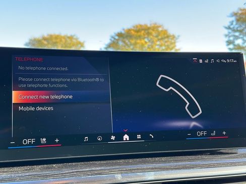 New 2026 BMW X5 xDrive50e w/ Executive Package image 40