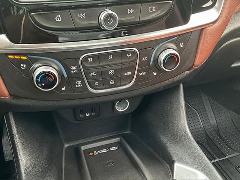 Used 2019 Chevrolet Traverse High Country image 15
