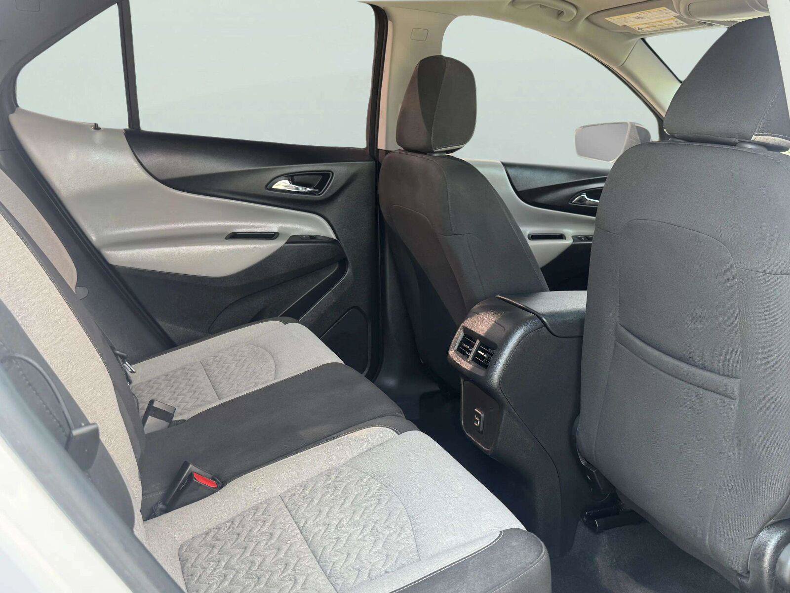 Used 2023 Chevrolet Equinox LS w/ LS Convenience Package FWD image 46