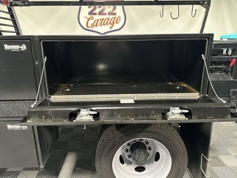 New 2023 Ford F550 4x4 Regular Cab Super Duty image 50