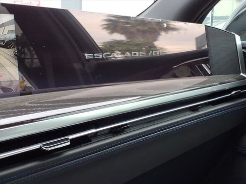 New 2026 Cadillac Escalade IQL Luxury image 16