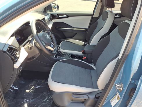 Certified 2025 Volkswagen Taos S FWD image 19