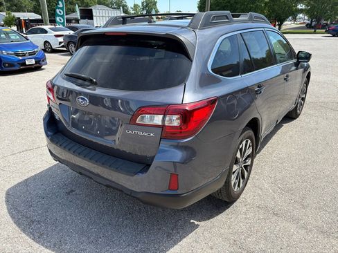 Used 2015 Subaru Outback 2.5i Limited AWD/4WD image 4