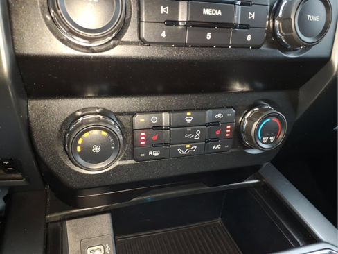 Used 2020 Ford F150 XLT w/ Equipment Group 302A Luxury image 19