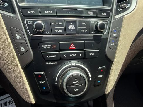 Used 2018 Hyundai Santa Fe Sport FWD image 28