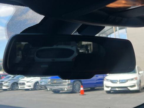 Used 2022 Dodge Challenger R/T image 25