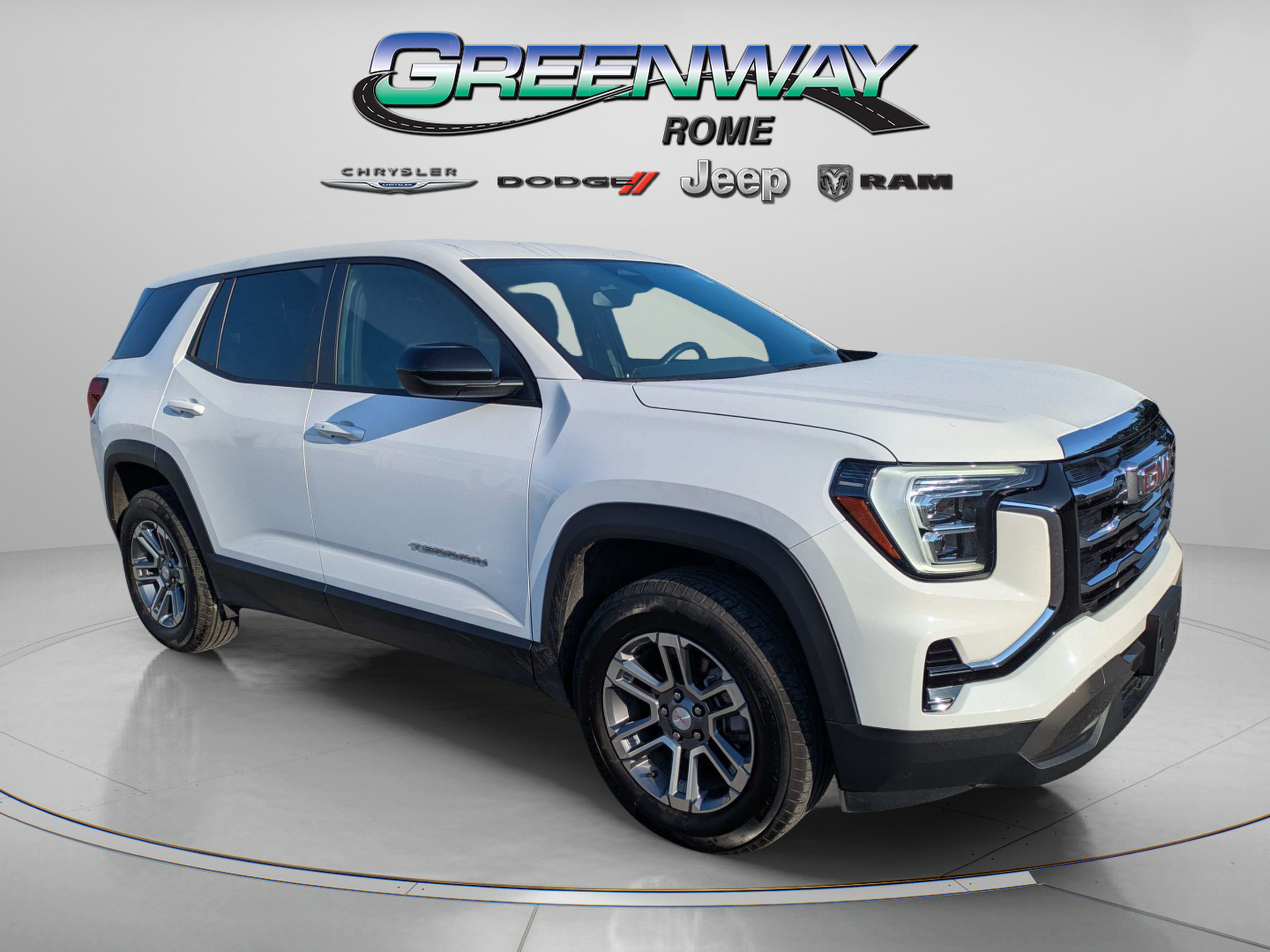 Used 2026 GMC Terrain Elevation FWD image 2