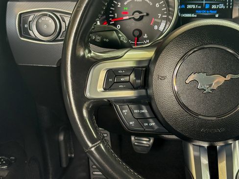 Used 2022 Ford Mustang GT w/ Equipment Group 301A RWD image 31