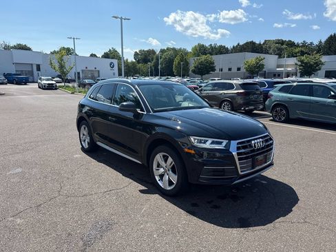 Used 2018 Audi Q5 2.0T Premium Plus w/ Premium Plus Package AWD/4WD image 7
