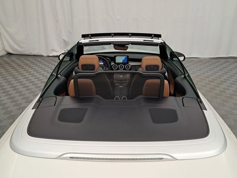 Used 2018 Mercedes-Benz C 300 4MATIC Cabriolet image 7