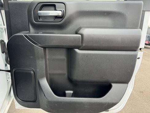 Used 2022 Chevrolet Silverado 3500 LT w/ Convenience Package image 17