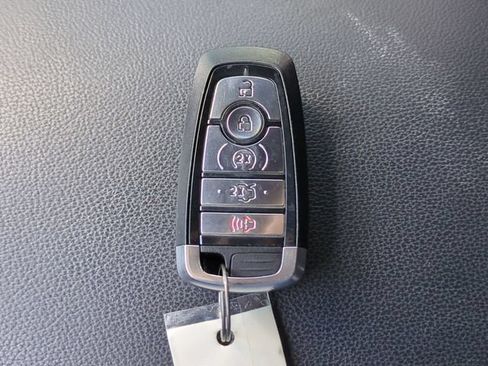 Used 2018 Ford Explorer Limited w/ Equipment Group 301A FWD image 29