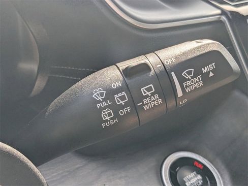 New 2025 Jeep Grand Cherokee Limited w/ Black Appearance Package image 30