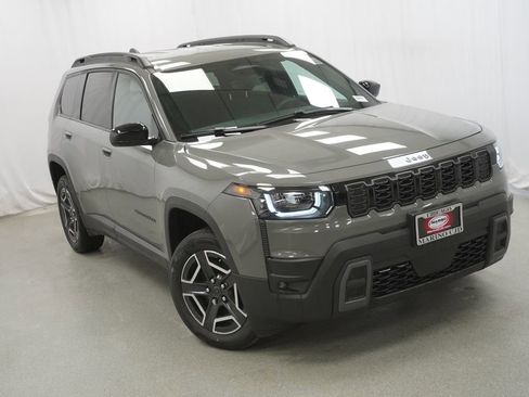 New 2026 Jeep Cherokee Laredo AWD/4WD image 8