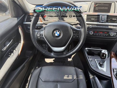 Used 2015 BMW 328i xDrive Sedan AWD/4WD image 9