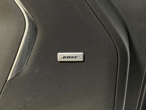 Used 2024 GMC Yukon SLT AWD/4WD image 30