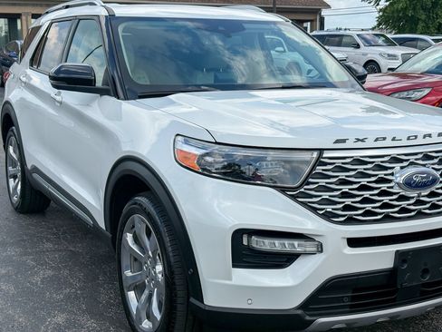Used 2020 Ford Explorer Platinum AWD/4WD image 3