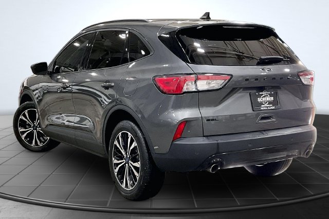 Used 2021 Ford Escape SEL w/ SEL Stealth AWD Package image 15