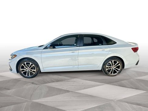 Used 2025 Volkswagen Jetta Sport FWD image 5